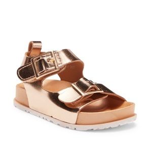 Adrienne Vittadini Linky Sandals